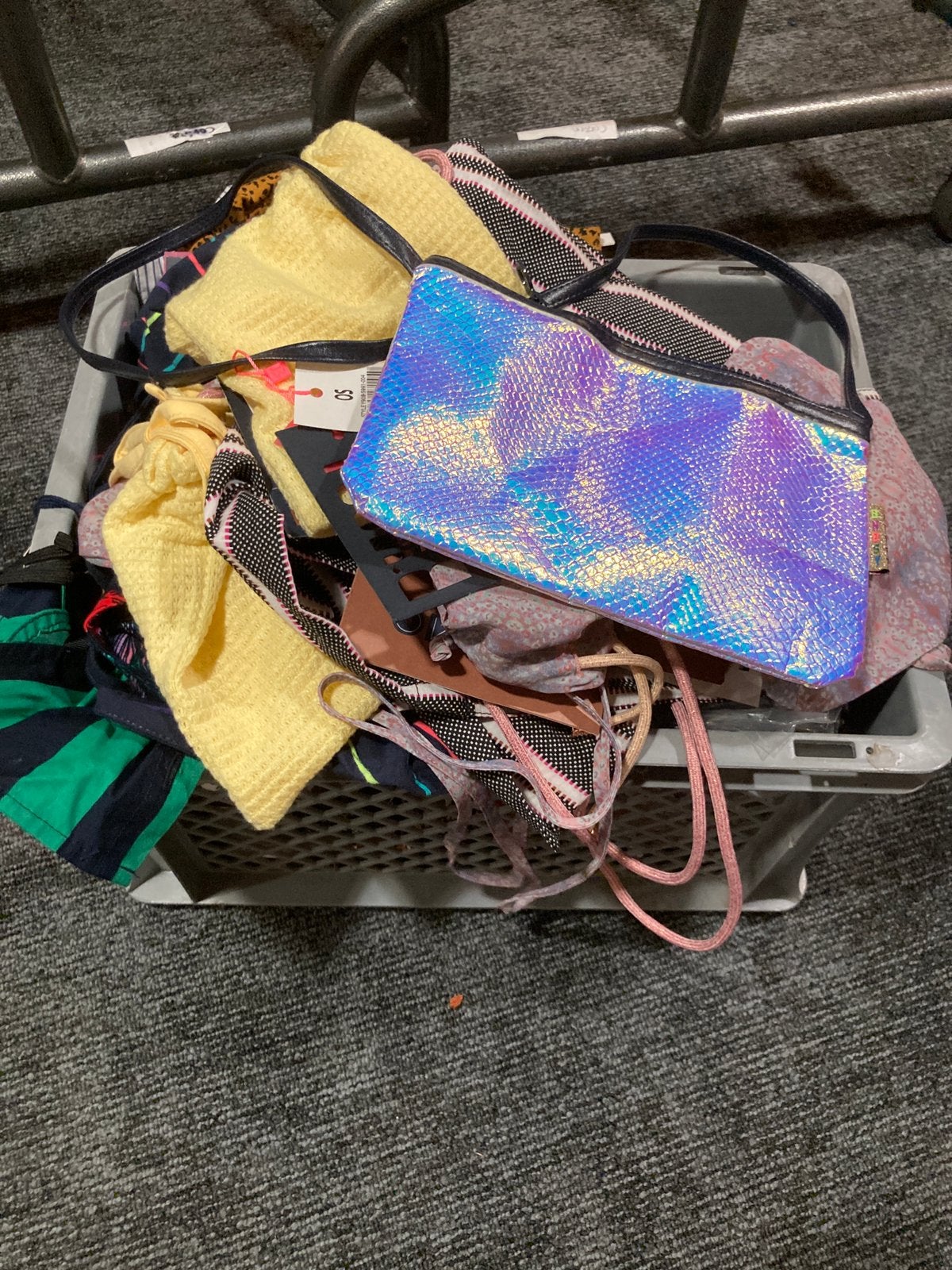 NIEUW div accessoires, kratje vol, Meerkleurig, Nieuw, Ophalen of Verzenden, Haarelastiek