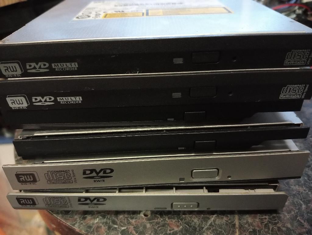 6 x dvd spelers voor laptop, Computers en Software, Windows Laptops, Ophalen of Verzenden, 17 inch of meer, 2 tot 3 Ghz