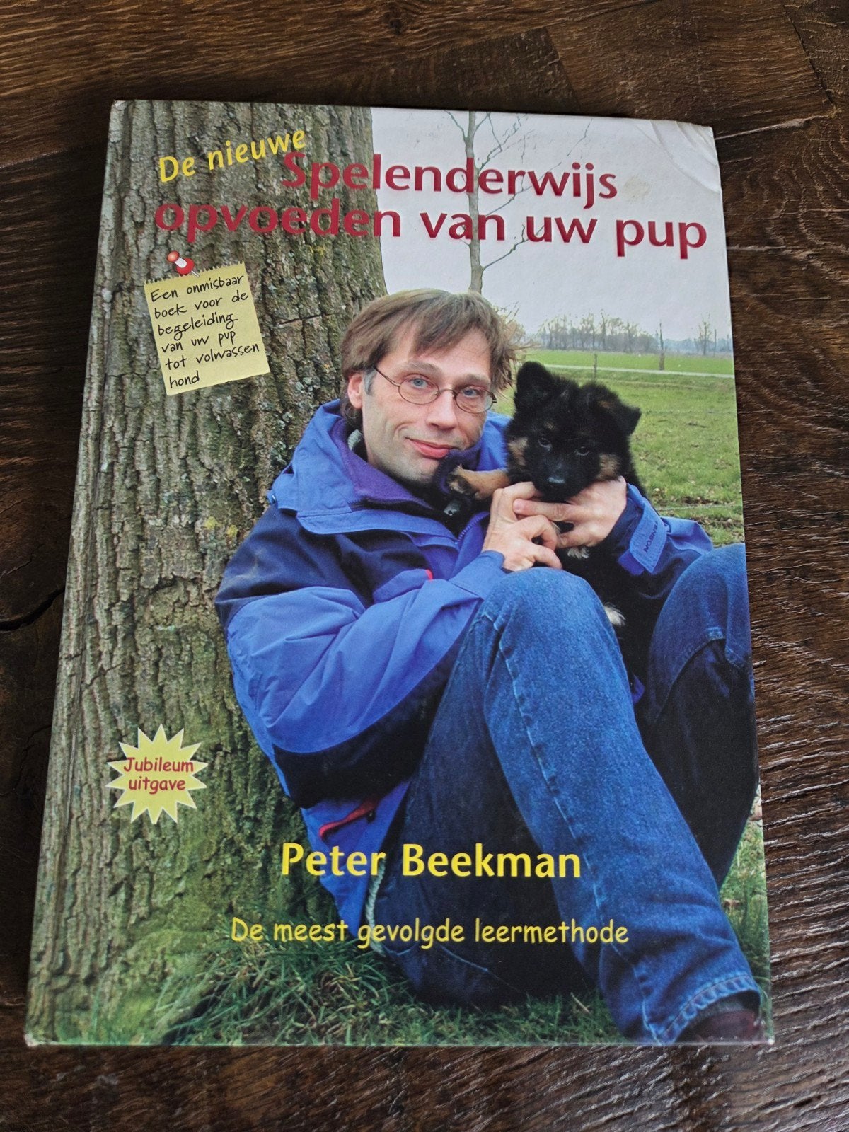 P. Beekman - Spelenderwijs opvoeden pup 9052661804, Gelezen, Ophalen of Verzenden, P. Beekman, Honden