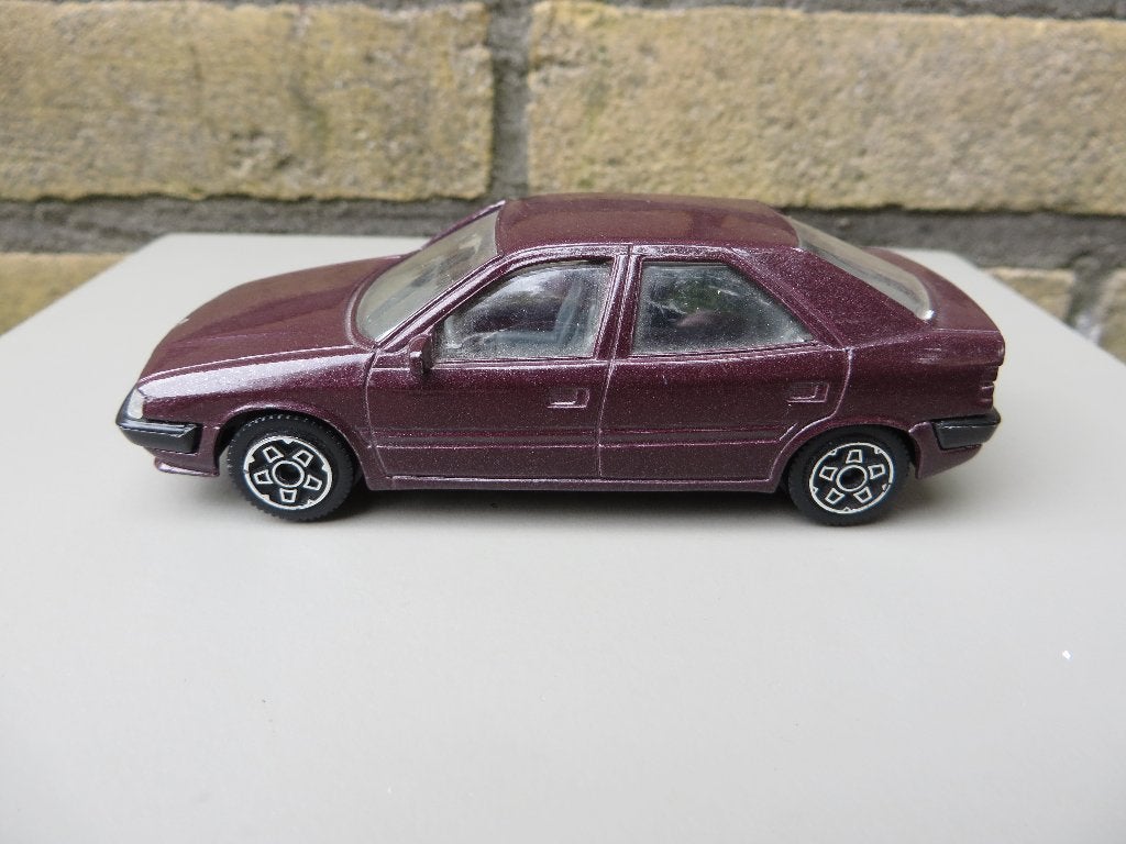 Burago Citroen Xantia, Ophalen of Verzenden, Gebruikt, Auto, Overige merken