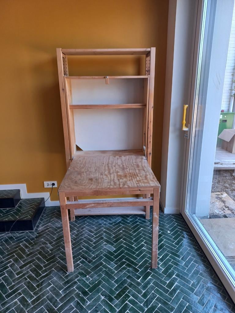 Opklapbaar IVAR bureau met planken - Ruimtebesparend, Ophalen, Gebruikt
