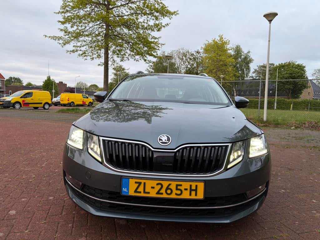 Skoda Octavia 1.5 TSI Greentech 150pk 2019 Grijs, Voorwielaandrijving, 1498 cc, 4 cilinders, 149 pk