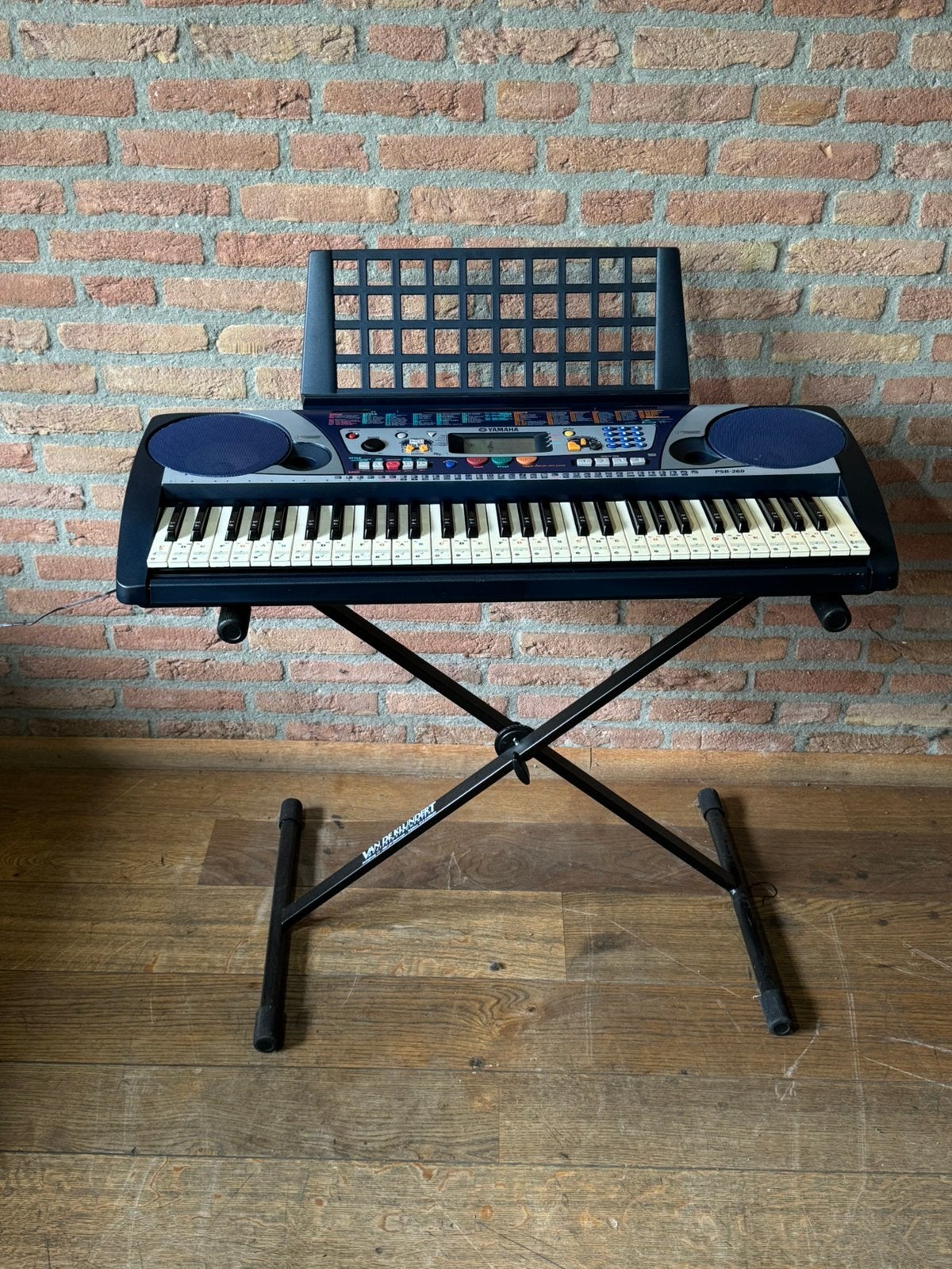 Yamaha PSR-260 toetsen en muziekstandaard., Ophalen, 61 toetsen, Yamaha, Zo goed als nieuw