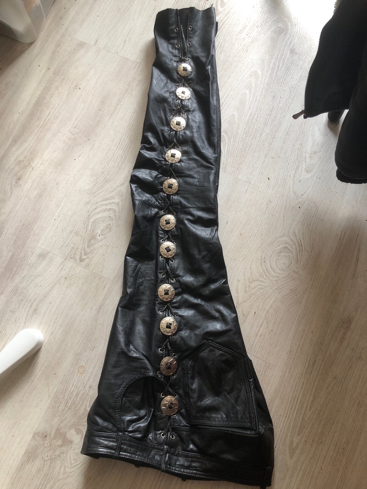 Zeer mooie Linus leren broek maat 30, Kleding | Dames, Ophalen of Verzenden, Zo goed als nieuw, Maat 34 (XS) of kleiner, Zwart