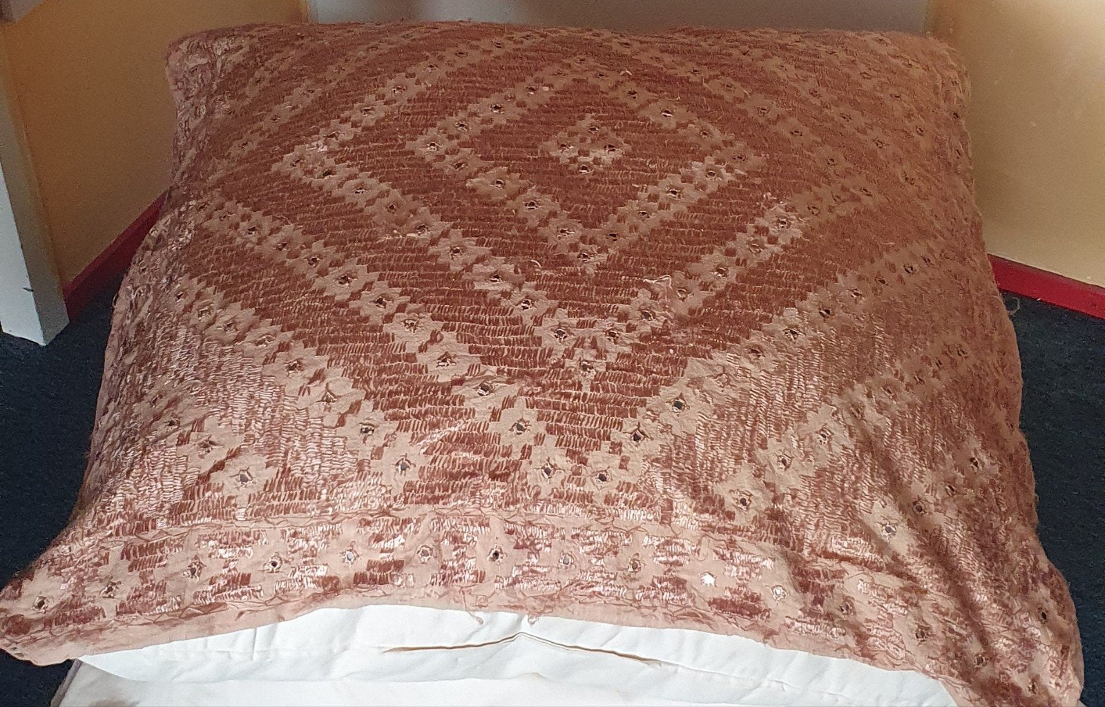 Roze sierkussen met pailletten, Ophalen, Overige merken, Gebruikt, Met print