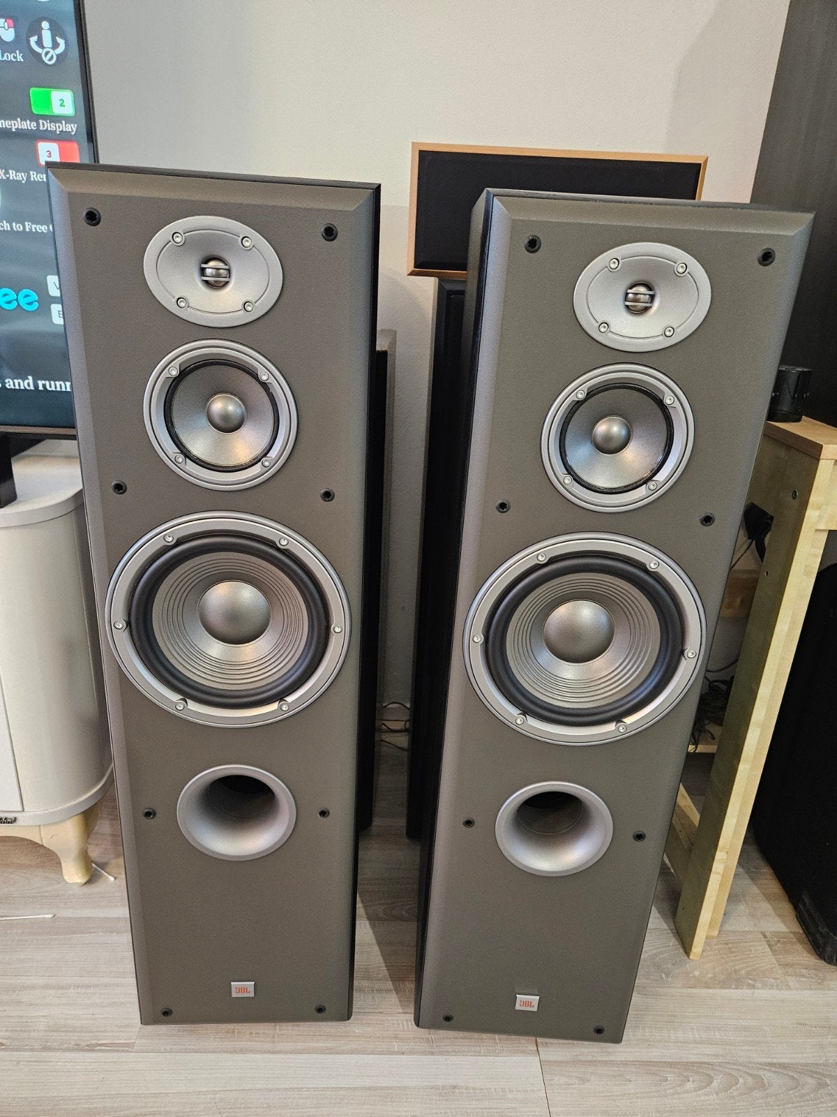 JBL E60 Northridge E Series Vloerstaande Speakers, Audio, Tv en Foto, Luidsprekers, Gebruikt, JBL, Northridge, California, Info@jbl.com