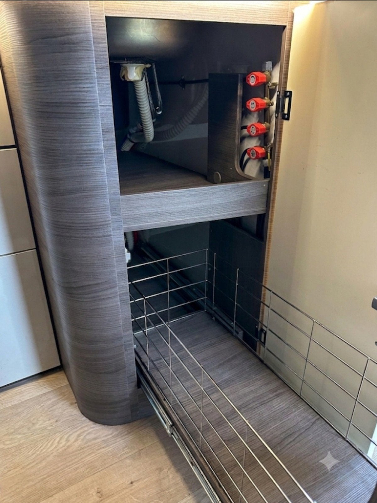 Foto 19 van McLouis 473 G Carat | 2017 | Euro 6  | Zeer compleet € 49750
