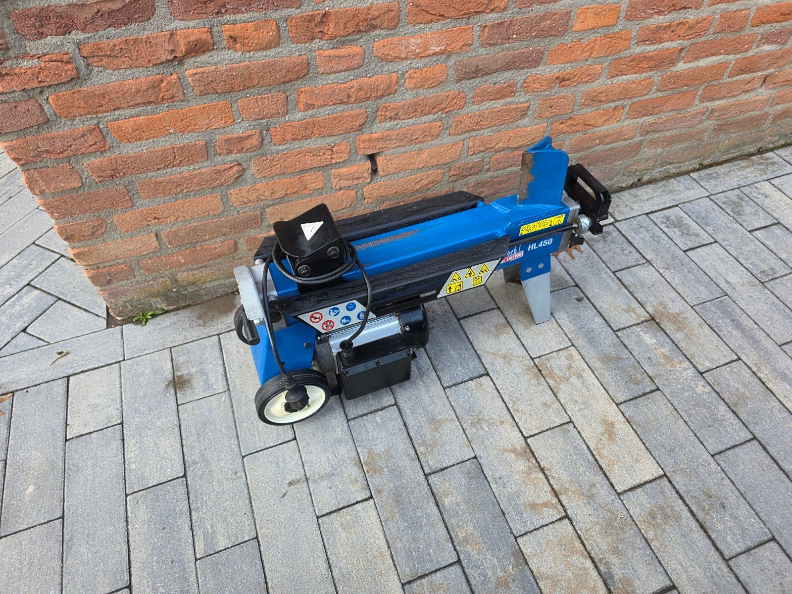 Houtklover 4 ton - Zeer goede staat, recent onderhoud, Tuin en Terras, Ophalen, Zo goed als nieuw, Elektrisch, Liggend