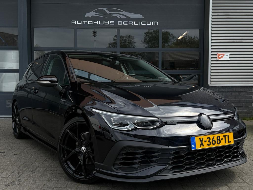 Volkswagen Golf 1.5 eTSI Style R Line Sfeer Clima Maxton Sto, 4 cilinders, 150 pk, Alcantara, Zwart