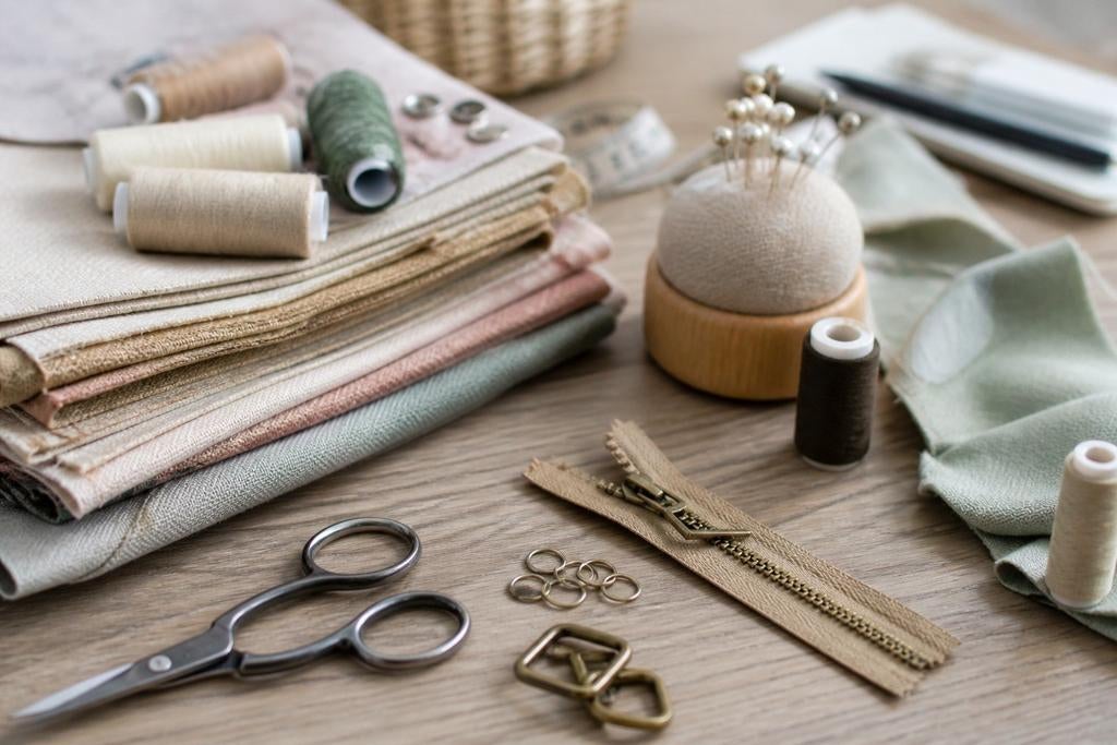Gevraagd: naaister gezocht voor kleine accessoires, Ophalen of Verzenden, Nieuw