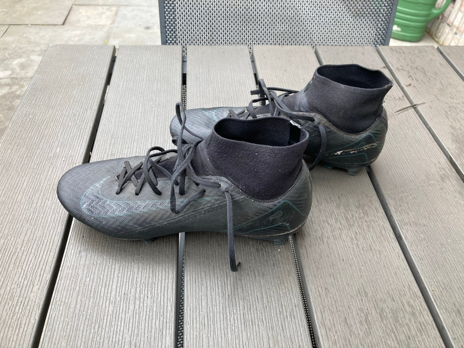 Nike voetbalschoenen - Maat 40, Sport en Fitness, Voetbal, Maat XS of kleiner, Ophalen of Verzenden, Gebruikt, Schoenen