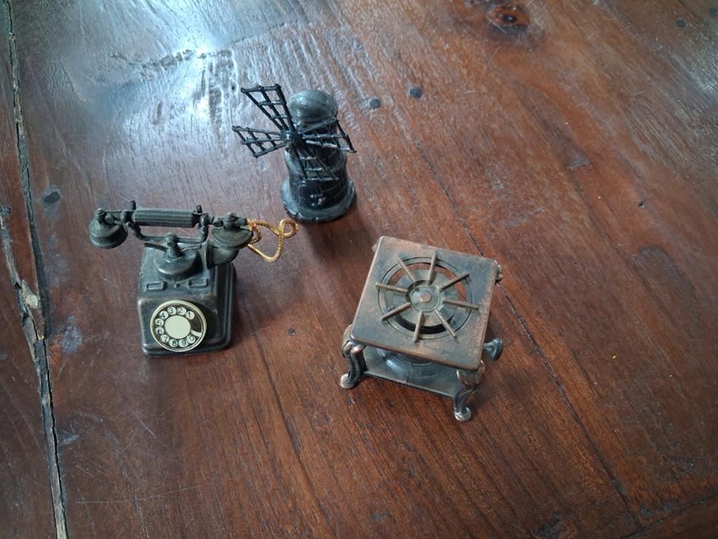 20x Miniatuur Metalen Puntenslijpers - Vintage Objecten, Ophalen of Verzenden