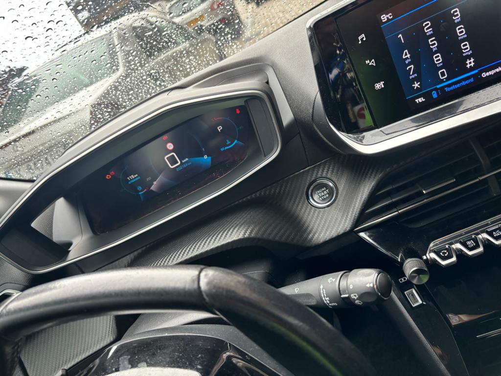 Peugeot 208 1.2 Puretech 100pk Eat8 2020 Grijs, Auto's, Peugeot, Particulier, Airbags, Airconditioning, Apple Carplay, Automatische klimaatregeling