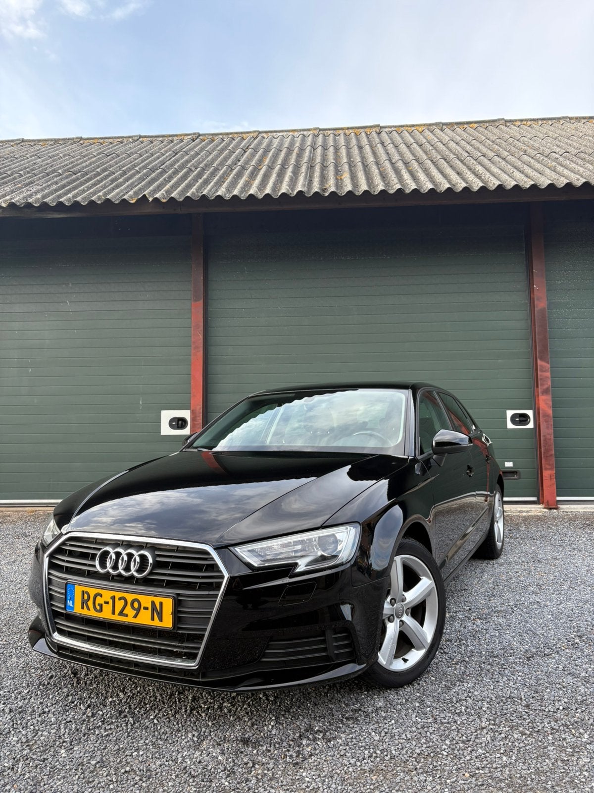 Audi A3 1.0 Tfsi 85KW Sportback S-tronic 2017 Zwart, Auto's, Stof, Zwart, Origineel Nederlands, 630 kg