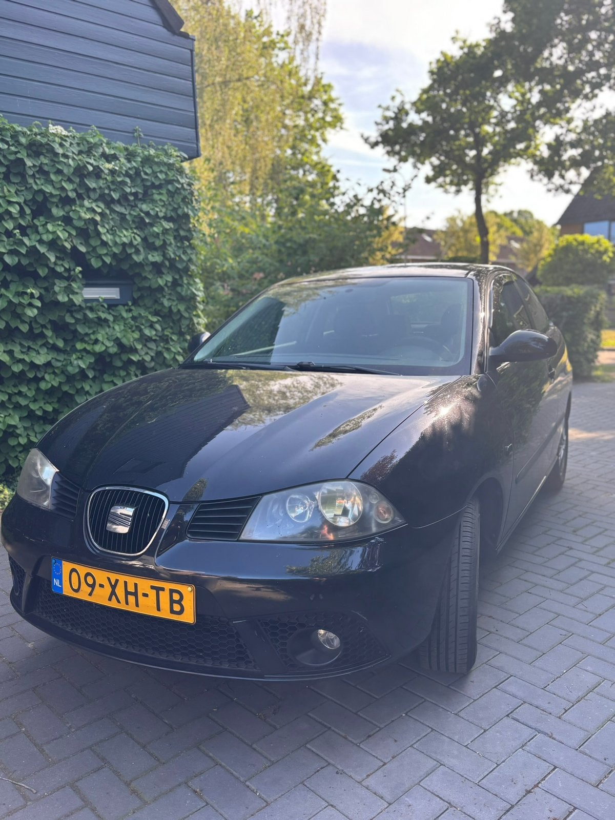 Seat Ibiza 1.6 77KW 3DRS 2007 Zwart, Auto's, Voorwielaandrijving, 40 €/maand, 4 cilinders, Handgeschakeld