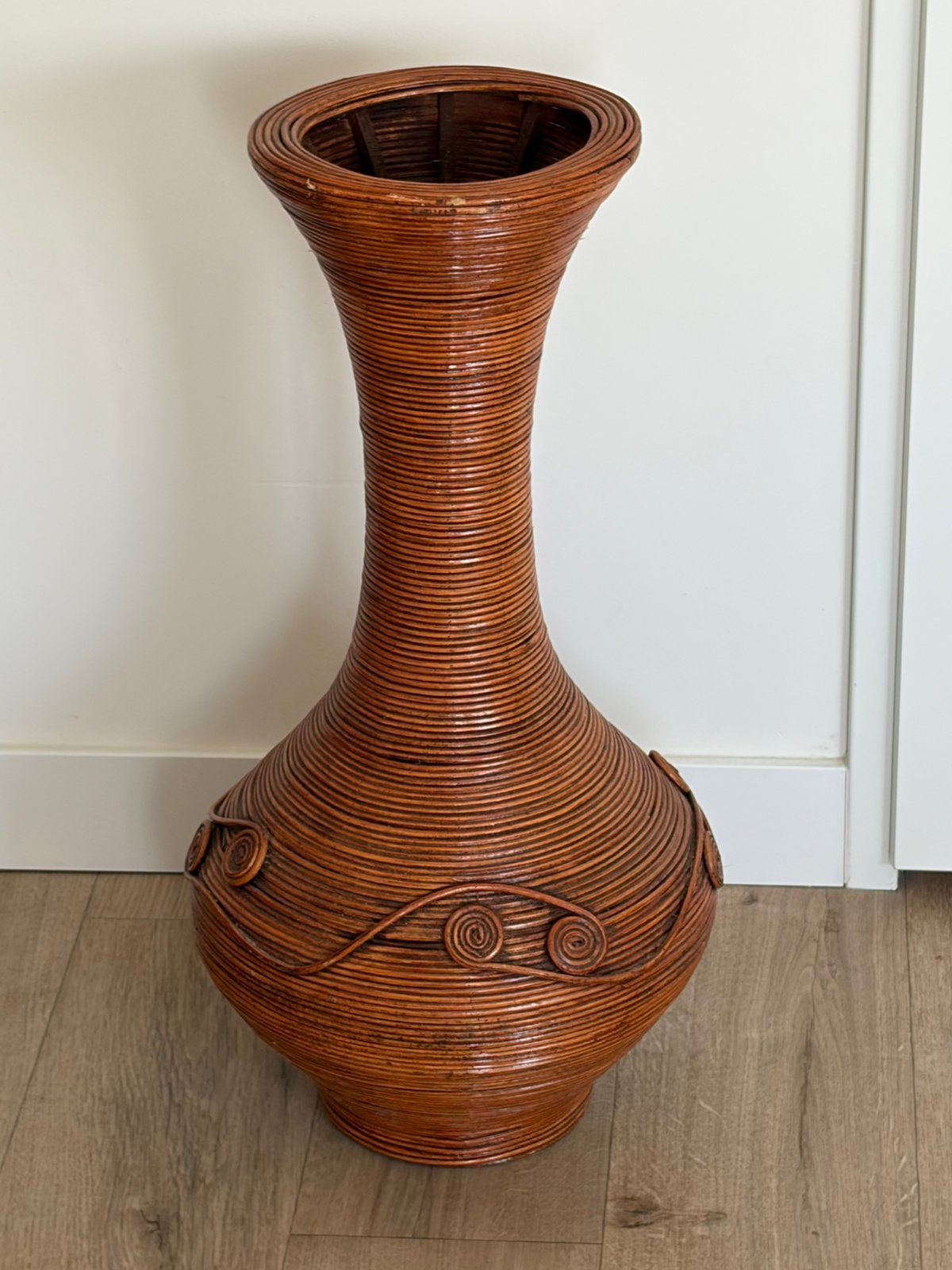 Grote vintage Rotan vloervaas, Ophalen
