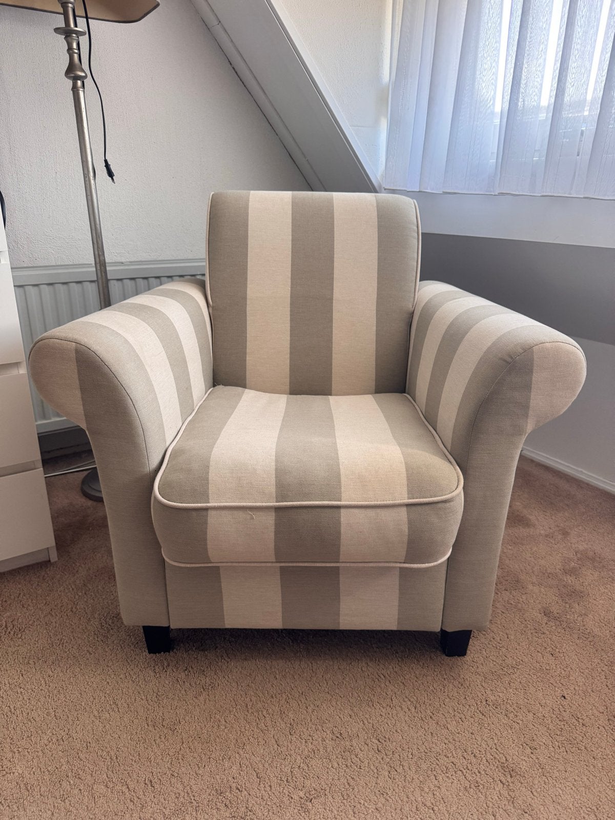 Comfortabele fauteuil met streepdessin, Huis en Inrichting, Ophalen, Gebruikt, Stof, 75 tot 100 cm