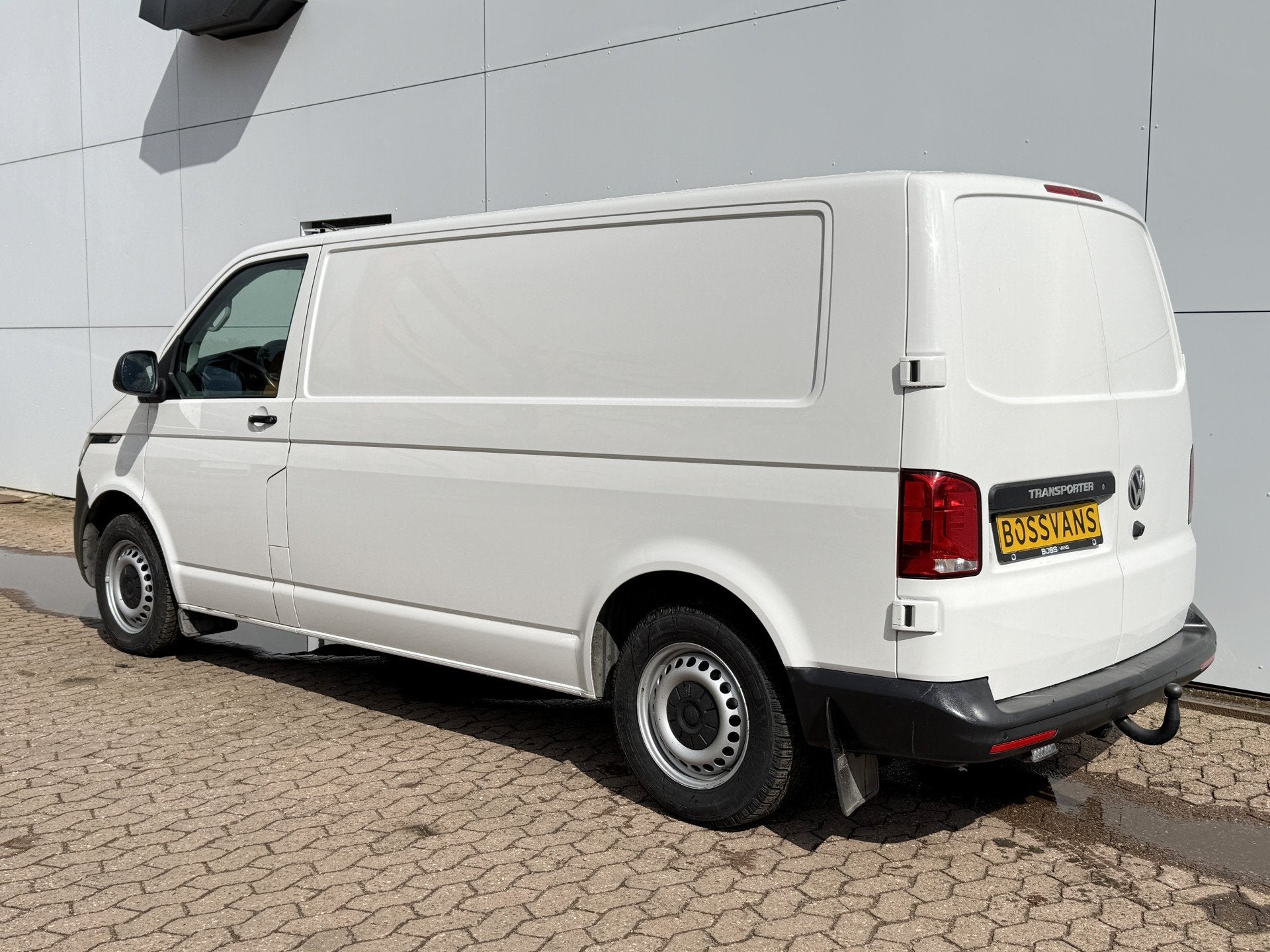 Volkswagen E-Transporter 37,3kWh 113PK L2 138 WLTP Snelladen, Stof, Gebruikt, Zwart, Volkswagen
