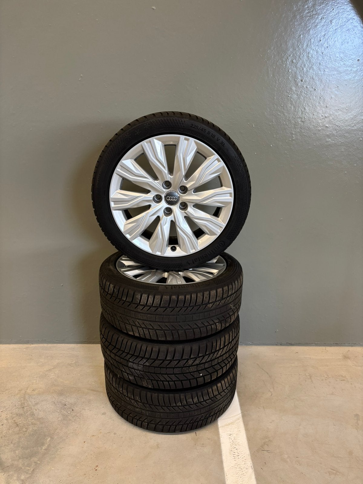 18 inch originele Audi A4 velgen met winterbanden!, Auto-onderdelen, Banden en Velgen, Ophalen, 18 inch, Velg(en), Winterbanden