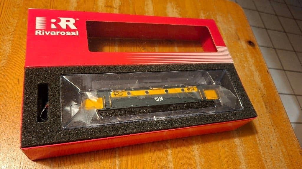 Rivarossi HR2467 Eloc 1316 (AC), Overige merken, Wisselstroom, Locomotief, Ophalen of Verzenden