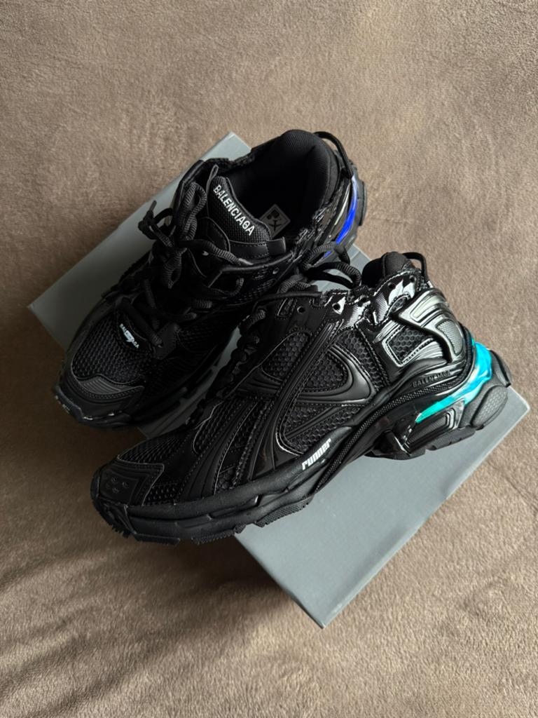 Balenciaga runner led, Kleding | Heren, Schoenen, Zo goed als nieuw, Ophalen of Verzenden