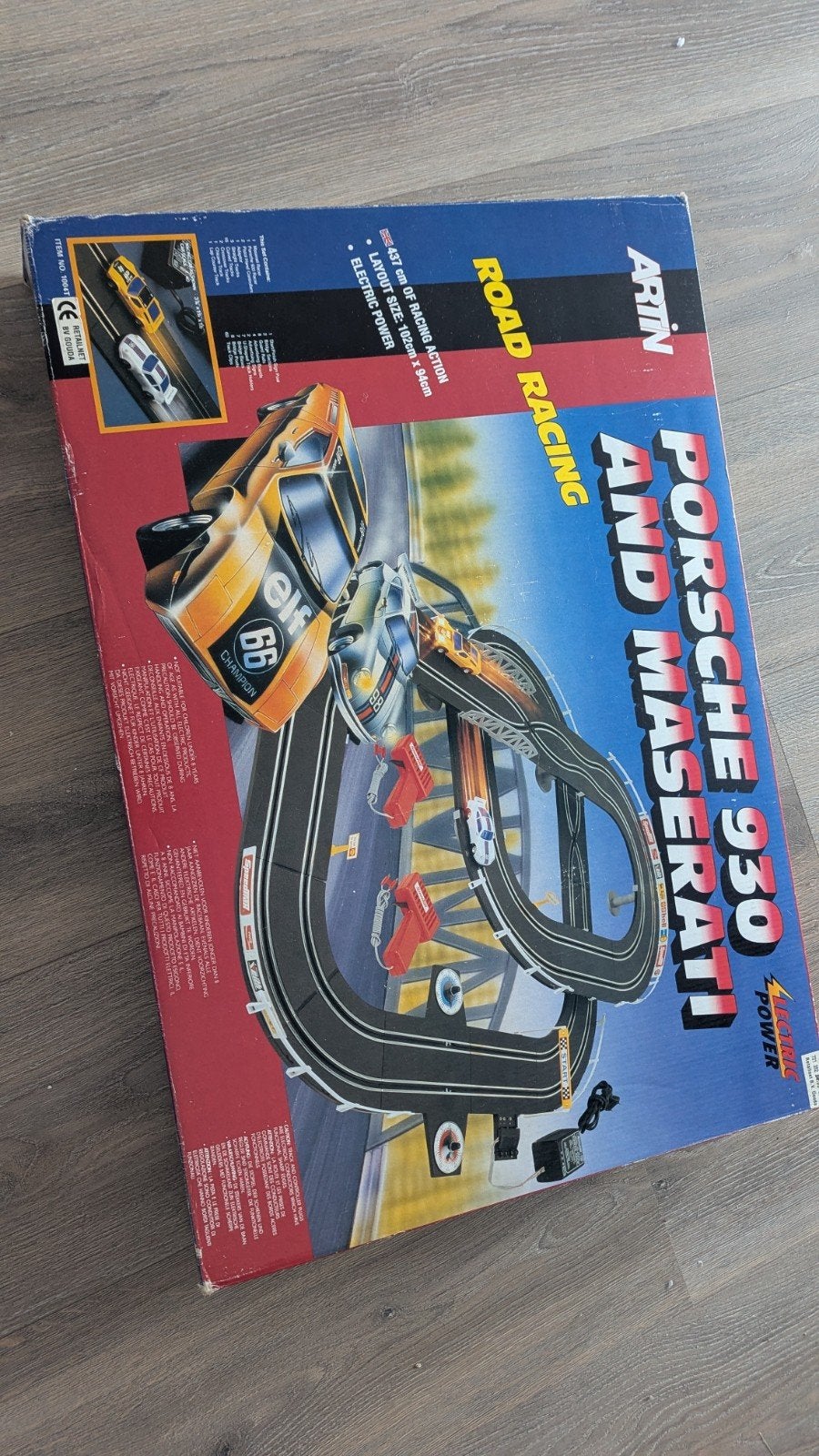 artin road racing Porsche 930 and Maserati spel, Kinderen en Baby's, Overige merken, Zelf te bouwen, Ophalen of Verzenden, Elektrisch