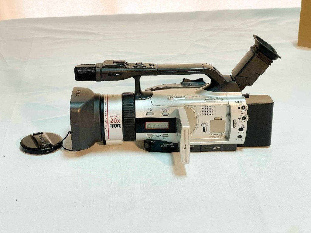 CANON DM-XM2 E Veelzijdige Digitale mini DV camcorder, Audio, Tv en Foto, Videocamera's Digitaal, Zo goed als nieuw, Camera, Mini dv