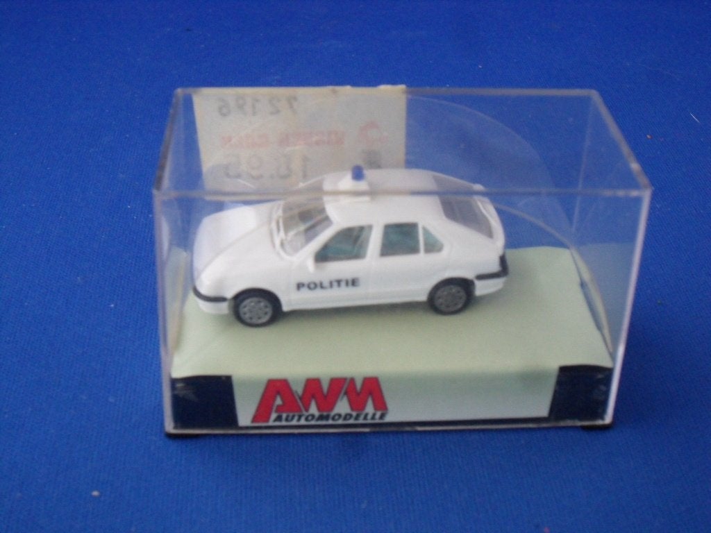 AWM Automodelle Politie Auto - Wit 1:87 RENAULT 19, Ophalen of Verzenden, Nieuw, Auto, AWM