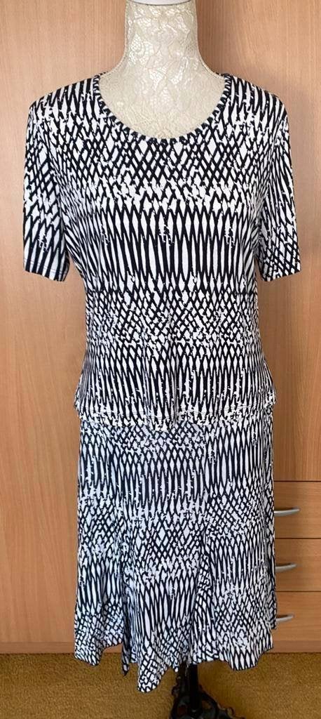 Frank Walder rok met bijpassende top maat 42, Kleding | Dames, Overige kleuren, Maat 42/44 (L), Ophalen of Verzenden, Zo goed als nieuw