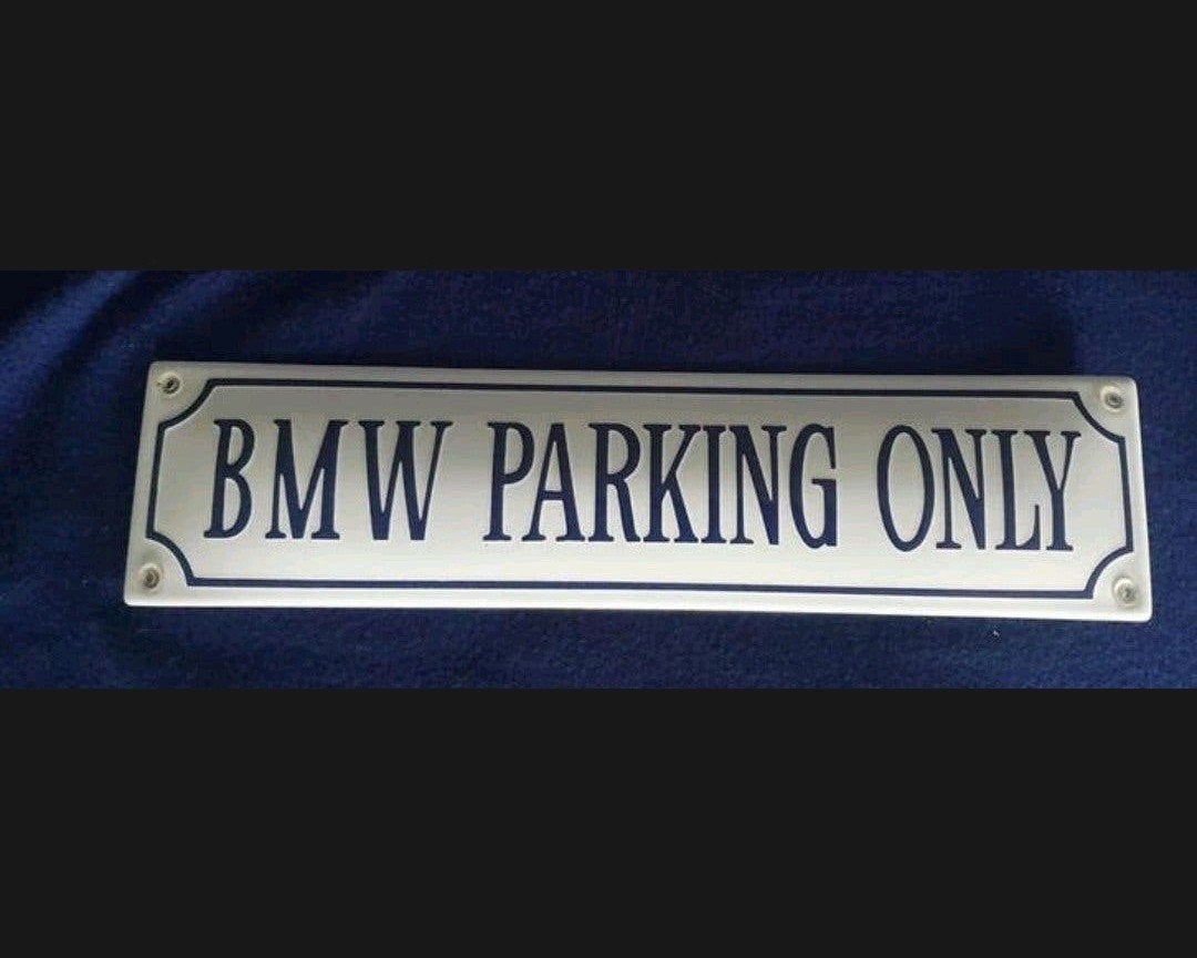 Emaille bord bmw en de tekst parking only, Ophalen of Verzenden, Nieuw, Reclamebord