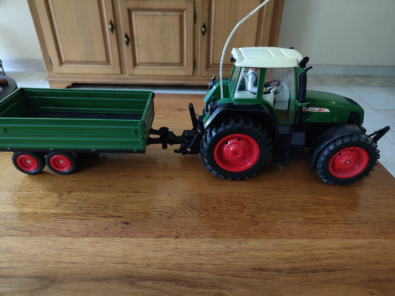 Fendt Favorit 926 Vario speelgoedtractor met aanhanger, Kinderen en Baby's, Speelgoed | Speelgoedvoertuigen, Ophalen of Verzenden