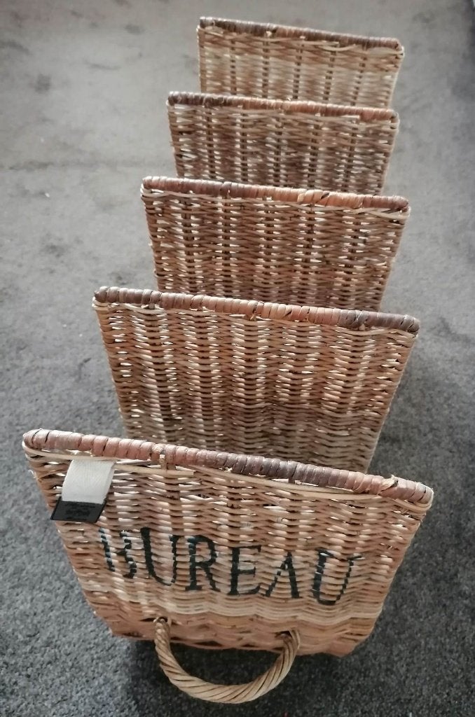 Riviera Maison Krantenbak 'Bureau' - Rotan, Ophalen, Natuurlijk materiaal, Zo goed als nieuw, Met handvat