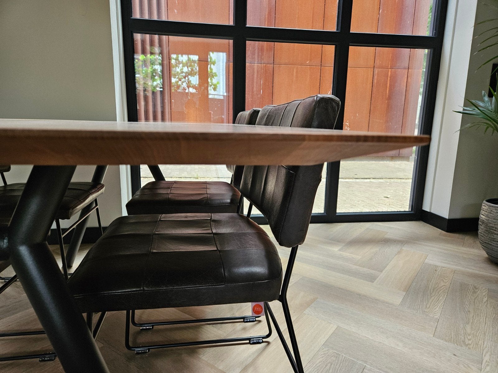 Jess Mila Eetkamerstoelen Leer Vertigo Testa di Moro, Huis en Inrichting, Stoelen, Ophalen, Bruin, Zo goed als nieuw, Vier
