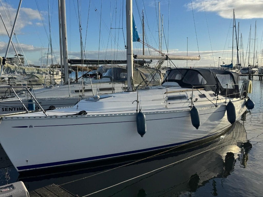 Dufour 32 classic, Watersport en Boten, Kajuitzeilboten en Zeiljachten, Gebruikt, Tourjacht of cruiser, Dufour, Diesel, Binnenboordmotor