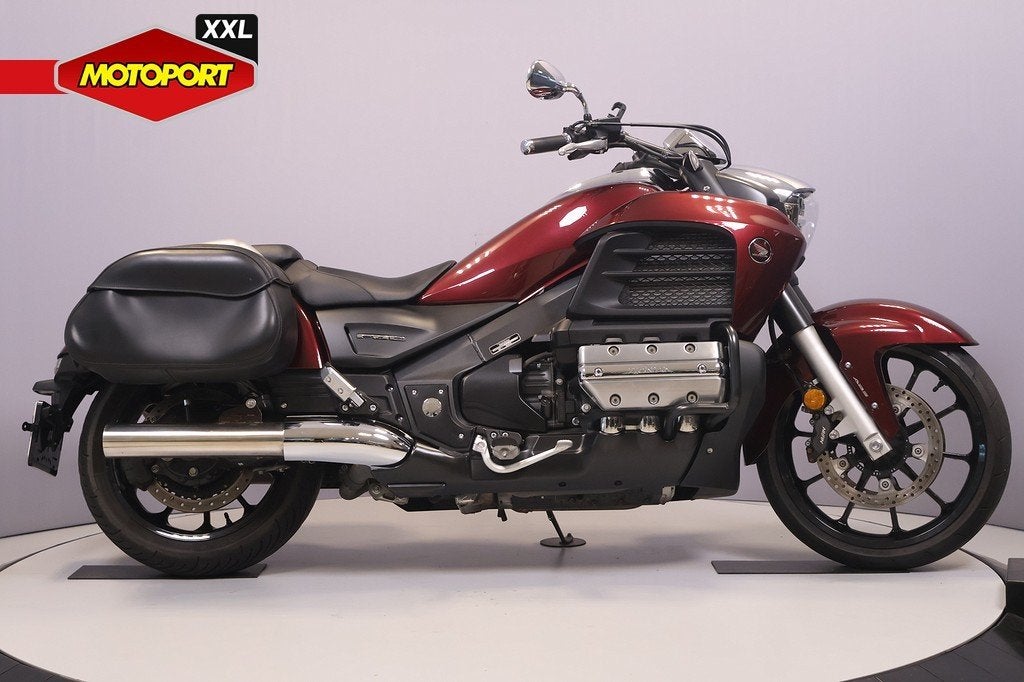 Honda F6C GOLDWING 1800 VALKYRIE (bj 2016), Honda Motor Europe Ltd, Bedrijf, Toermotor, Customer.service@honda-eu.com