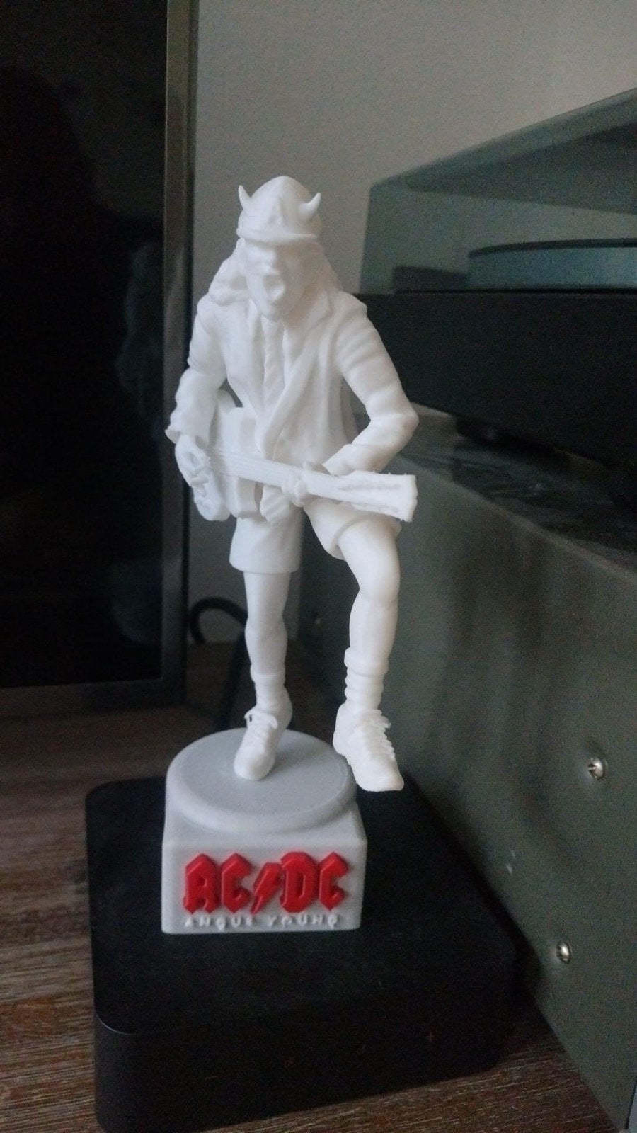 AC/DC Angus Young Beeldje - 23 cm hoog, Ophalen of Verzenden, Zo goed als nieuw
