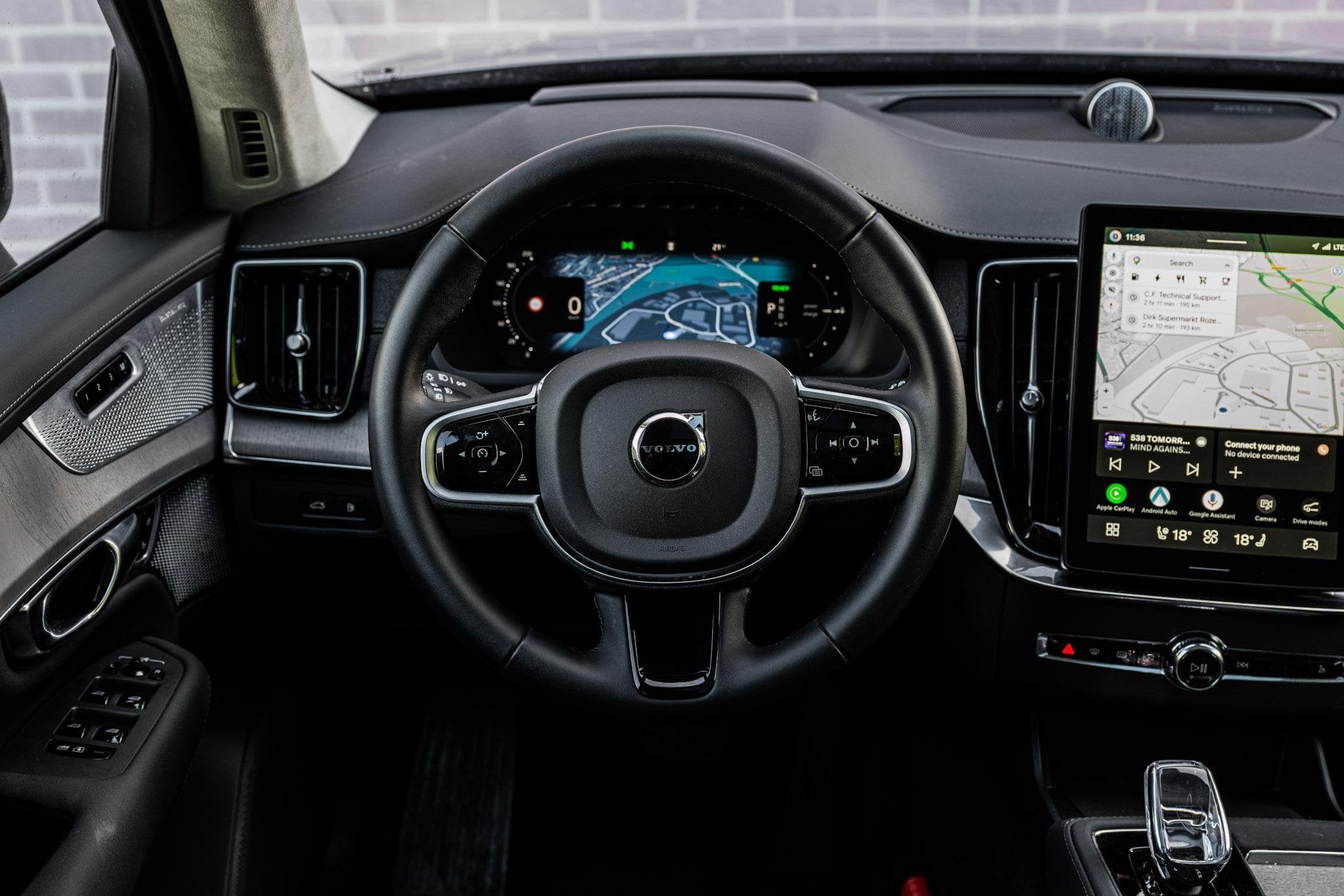 Volvo XC90 2.0 T8 Plug-in Hybrid AWD Ultra Dark | PHEV | Tre, Gebruikt, Euro 6, 4 cilinders, Vierwielaandrijving