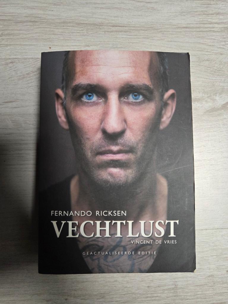 Vechtlust - Fernando Ricksen (Geactualiseerde Editie), Boeken, Ophalen of Verzenden, Gelezen, Vincent de Vries, Nederland
