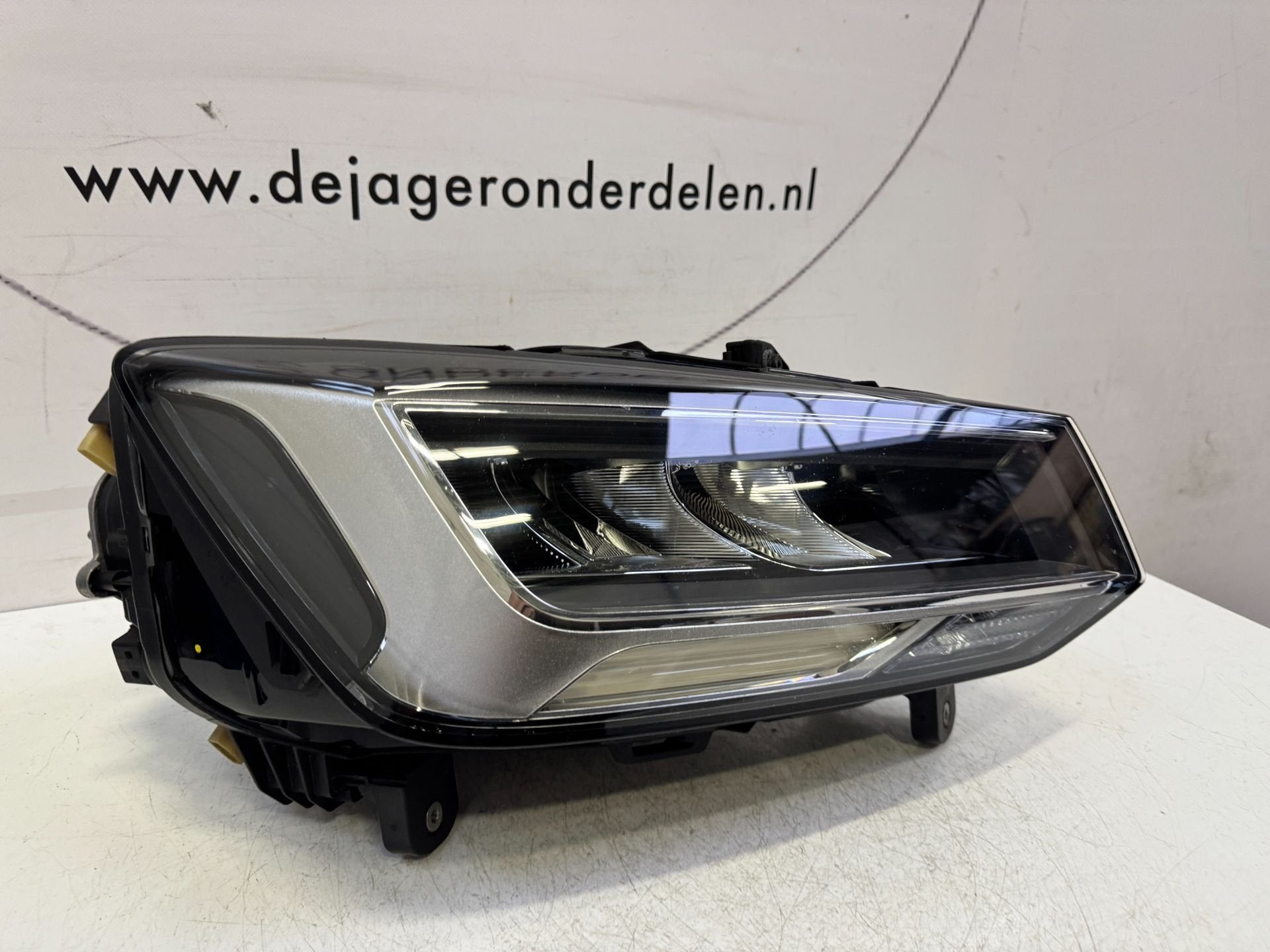 AUDI Q2 81A LED KOPLAMP RECHTS 81A941012 2020-, Gebruikt, AUDI AG, Auto-Union-Strasse 1
85045  Ingolstadt, DE, Kundenbetreuung@audi.de