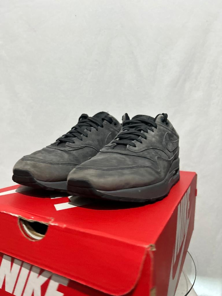 ALS NIEUW! Maat 44 - Nike Air Max 1 Premium Anthracite, Overige kleuren, Verzenden, Nike, Nike