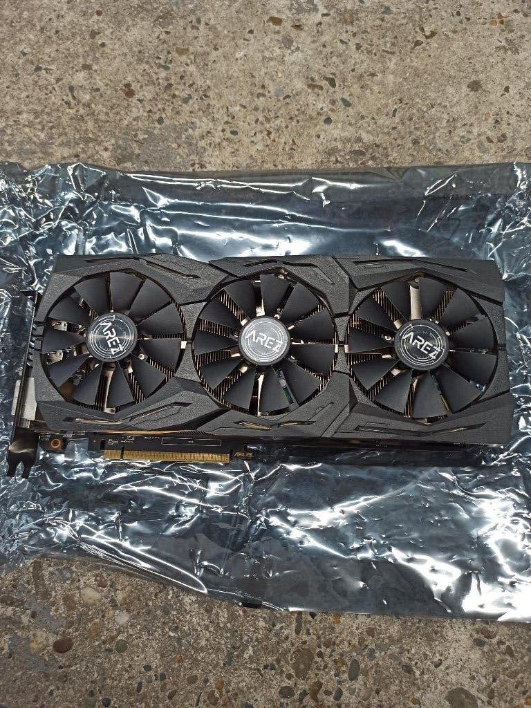 Arez (Asus) strix RX580 8gb videokaart, Ophalen, PCI-Express 3, Gebruikt, AMD