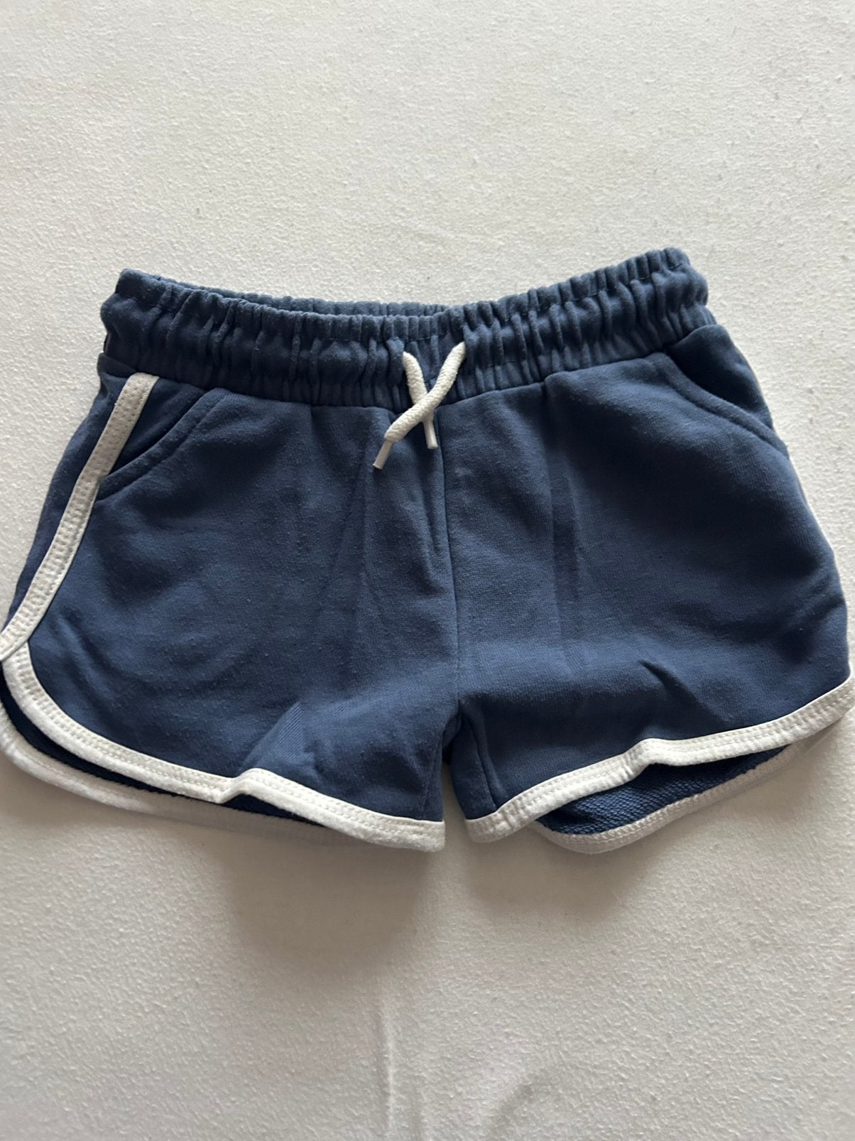 Blauwe korte broek maat 110/116, Ophalen of Verzenden, Zo goed als nieuw, Jongen, Broek