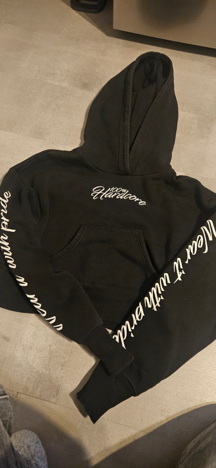 Zwarte 100% Hardcore cropped hoodie - Maat M, Maat 38/40 (M), Zwart, Ophalen of Verzenden, Zo goed als nieuw