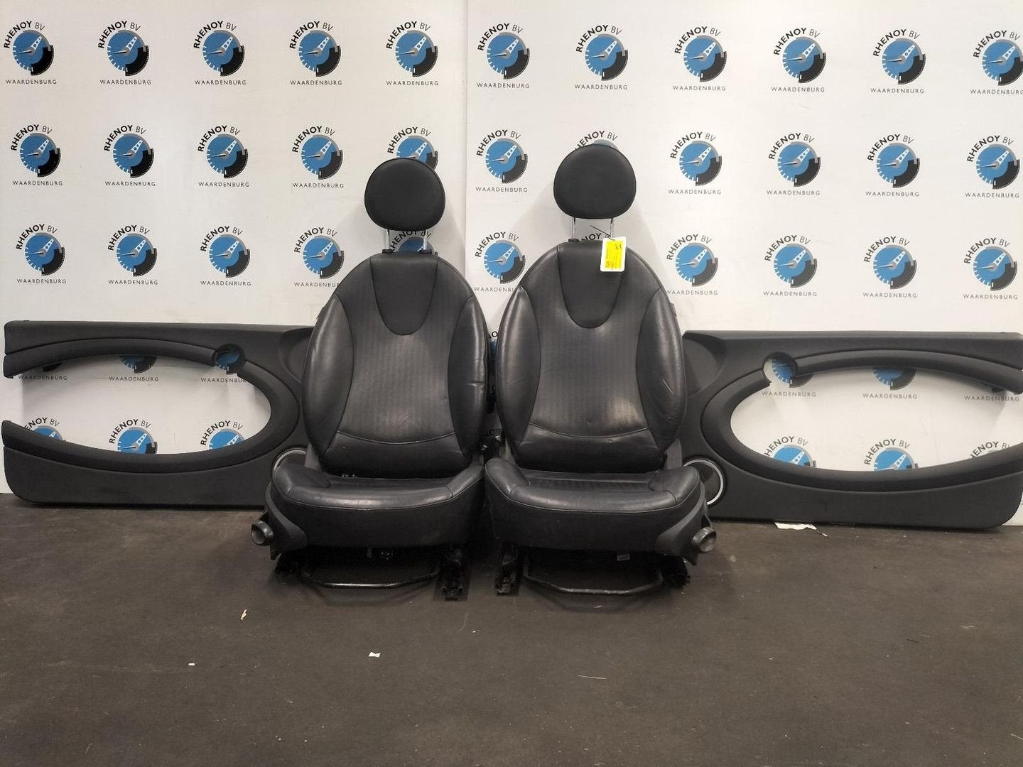 MINI (BMW) MINI R56 1.4 One  INTERIEUR COMPLEET 2007, Auto-onderdelen, Ophalen of Verzenden, Gebruikt, Stiba lid