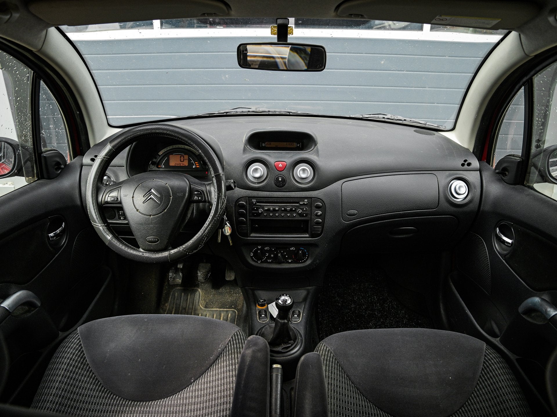 Citroen C3 1.4i Différence | Nieuwe APK | Cruise control |, Voorwielaandrijving, Metallic lak, Stof, Zwart
