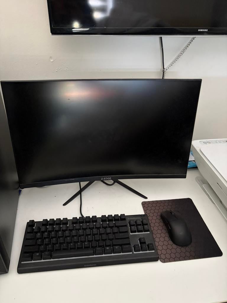 Gaming pc set, Computers en Software, Desktop Pc's, Ophalen of Verzenden, Zo goed als nieuw, Gaming