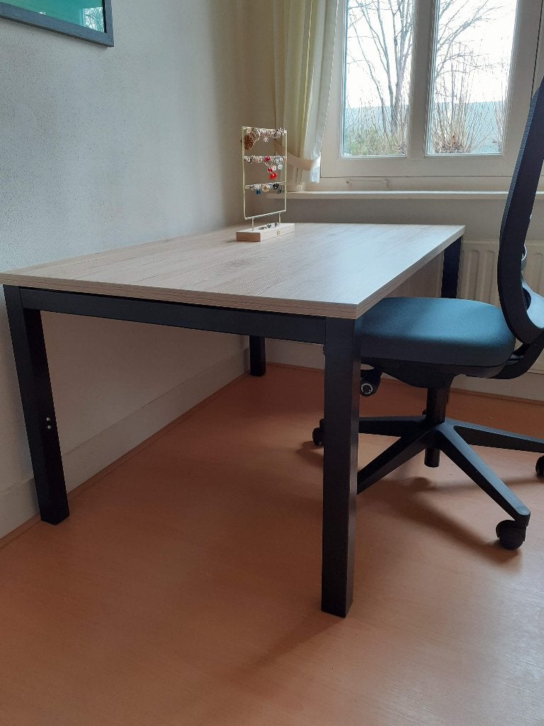 Bureau EOL Arial 120 x 80 cm verstelbaar in hoogte, Ophalen, Overige typen, Hout, Zo goed als nieuw