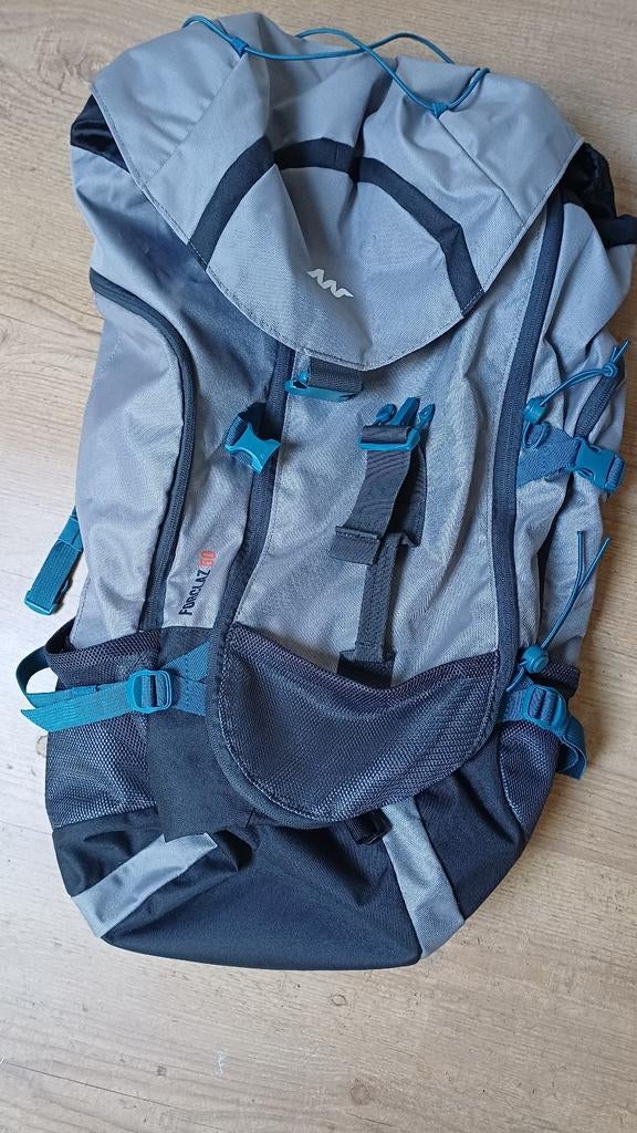 Forclaz 50 liter decathlon backpack incl regenhoes, Sieraden, Tassen en Uiterlijk, Tassen | Rugtassen, Ophalen, Zo goed als nieuw