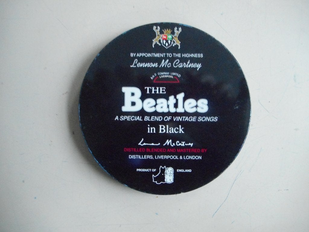 the beatles in black cd in blik cover bootleg, Cd's en Dvd's, Verzenden, Pop