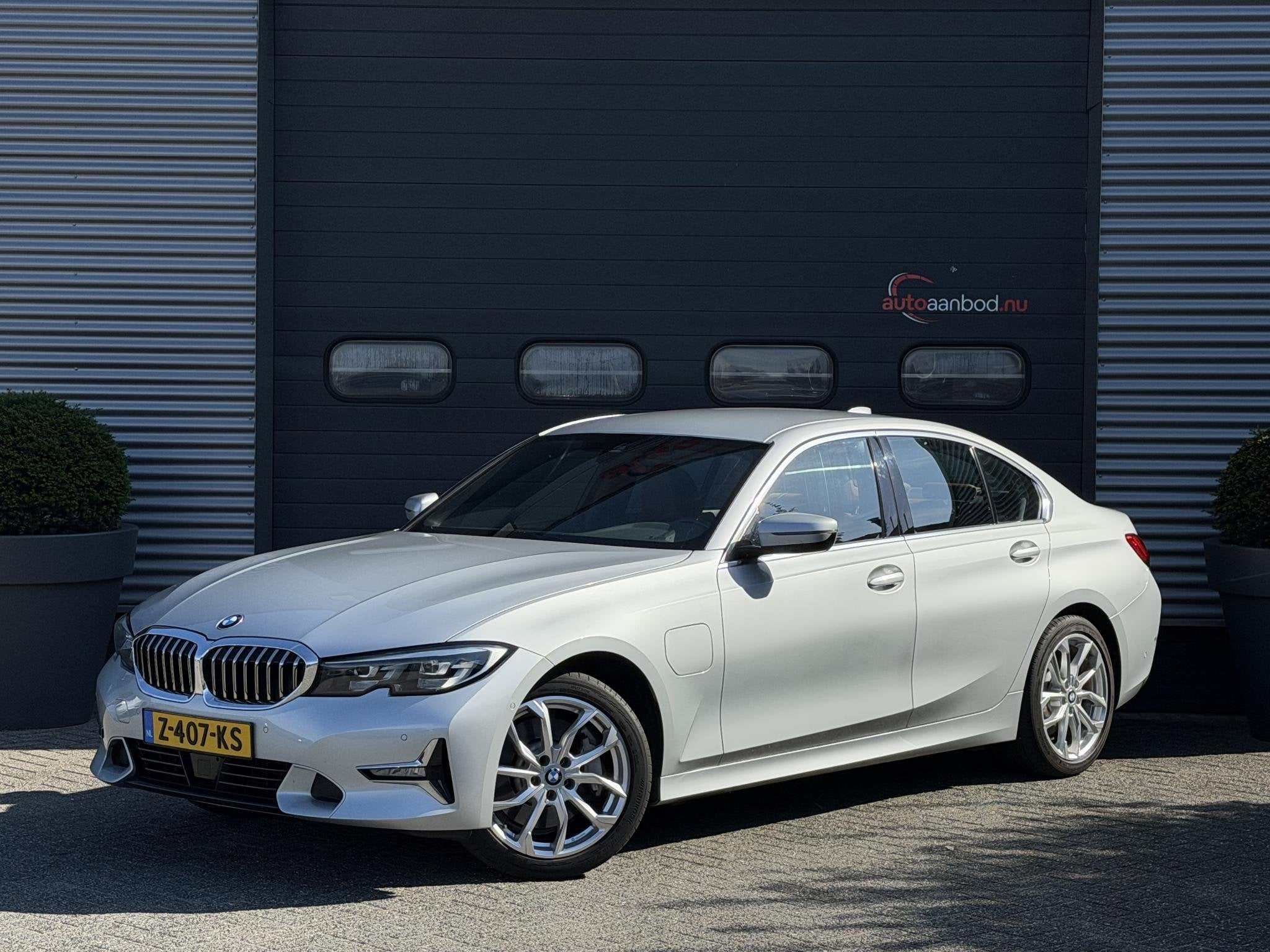 BMW 3-serie 330e High Executive | Camera | Navigatie | Memor, Auto diversen, Automaat, 1998 cc, Einsteinlaan 5
2289 CC  Rijswijk, NL
